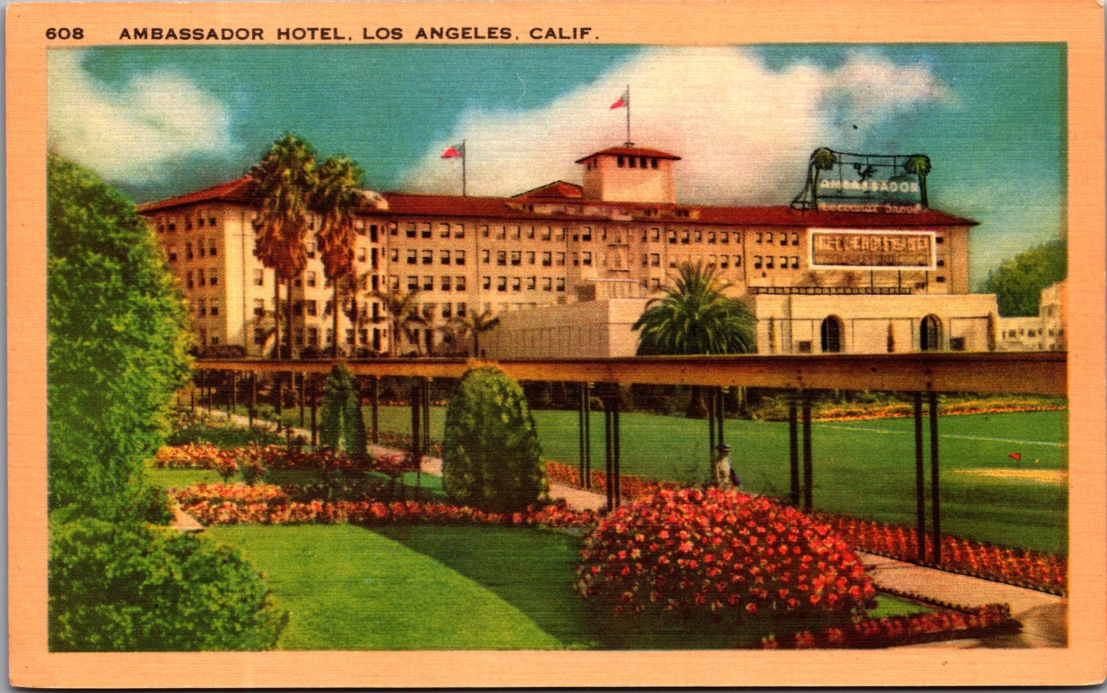 1930s Ambassador Hotel Los Angeles California Garden Scene Postcard