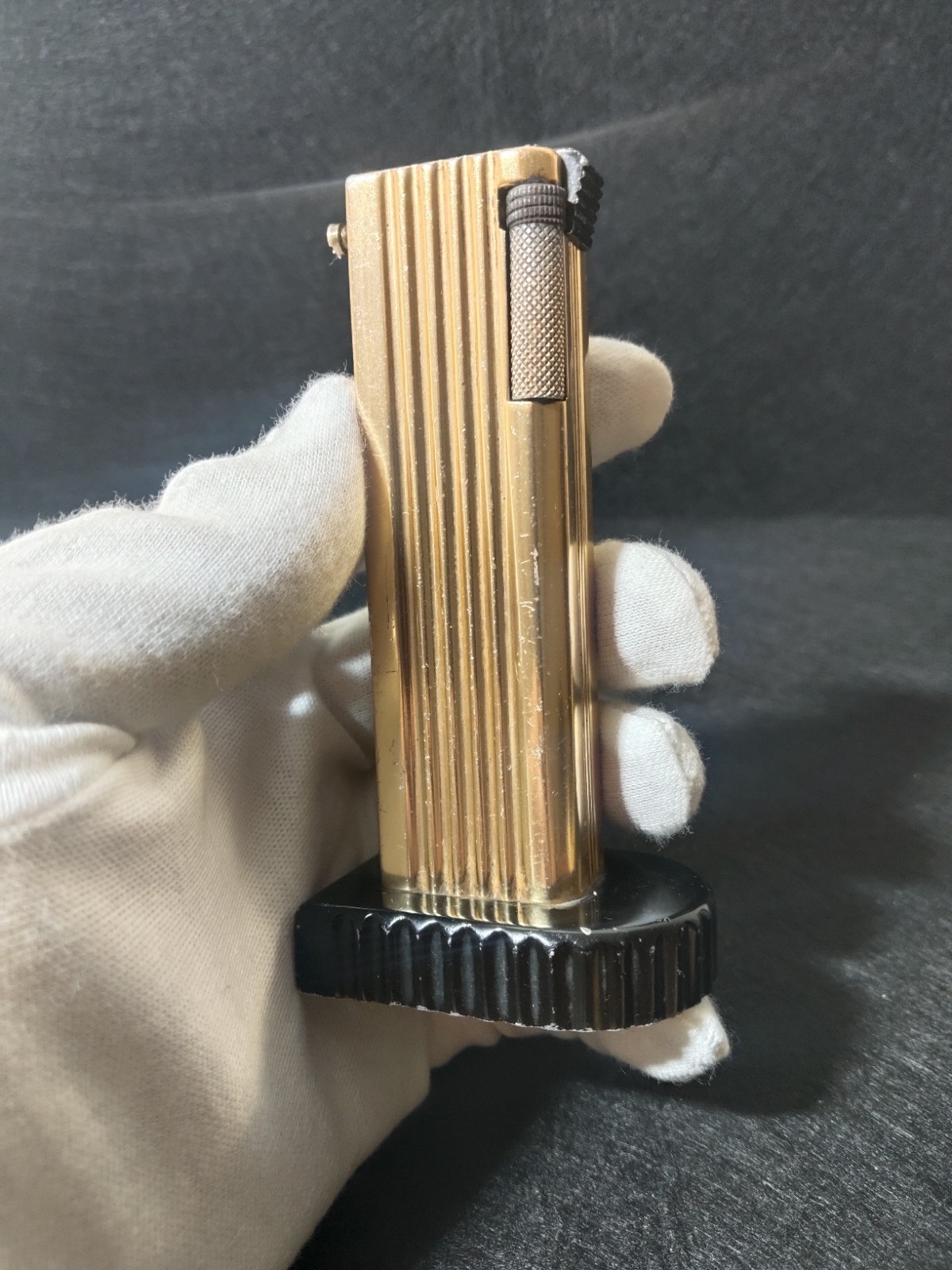 Vintage Benlow Golmet petrol table lighter. England, circa 1940s–1950s.