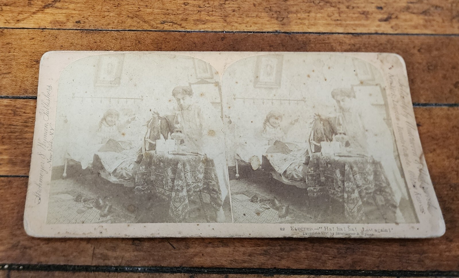 1907 Underwood Stereoview HA HA LAST AGAIN Husband Blowing Out Lamp Wife Laughs
