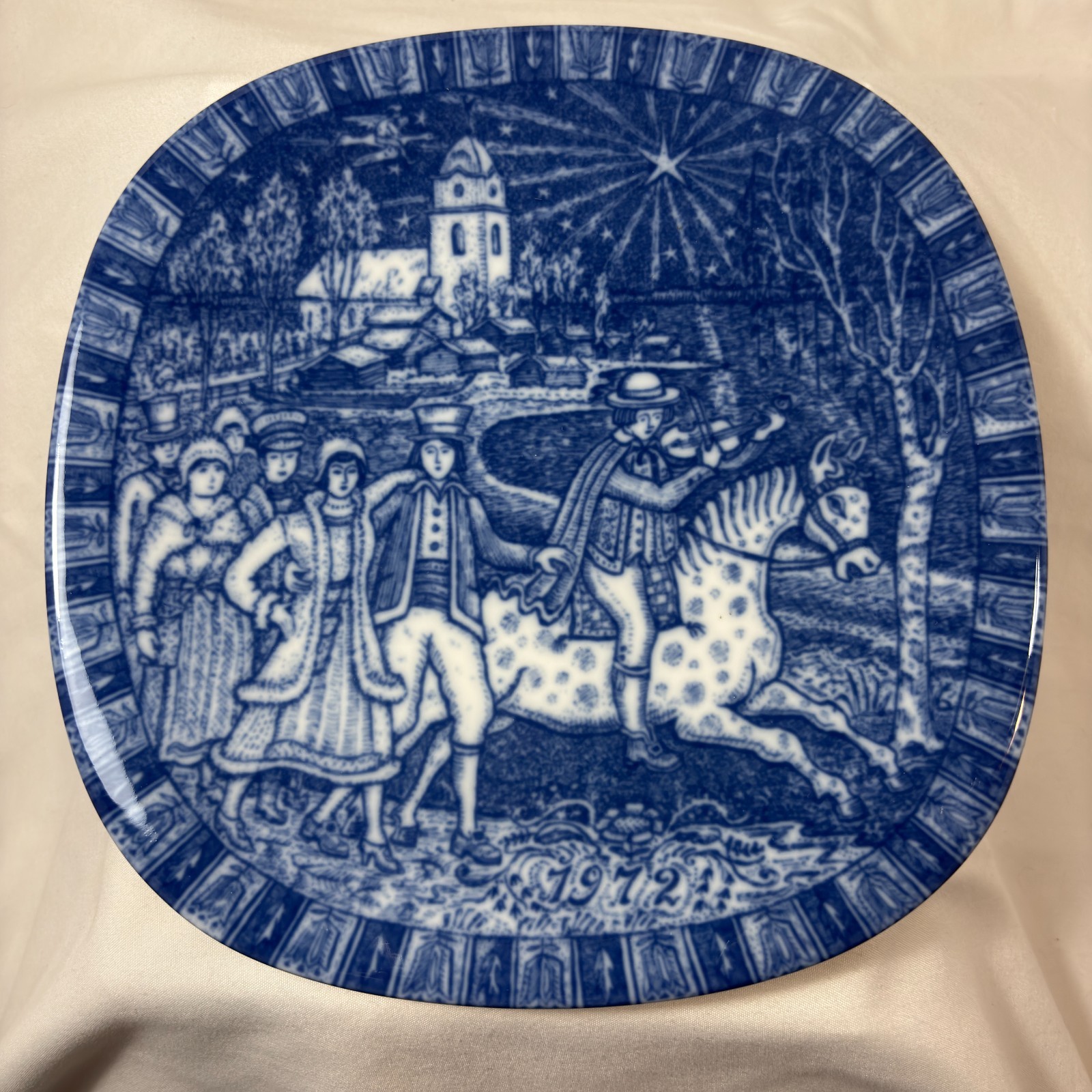 VTG 1972 Rorstrand Sweden Julen Collector Plate Fiddler Gunnar Nylund Blue
