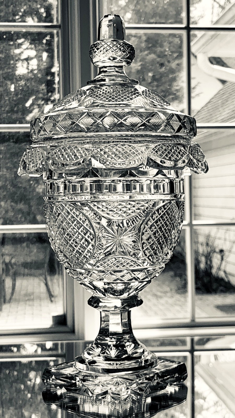 Antique Anglo/Irish Georgian Turnover Pedestal Bonbonnierre/Urn Vase w/Lid Antique Anglo/Irish Georgian Turnover Pedestal Bonbonnierre/Urn Vase w/Lid
