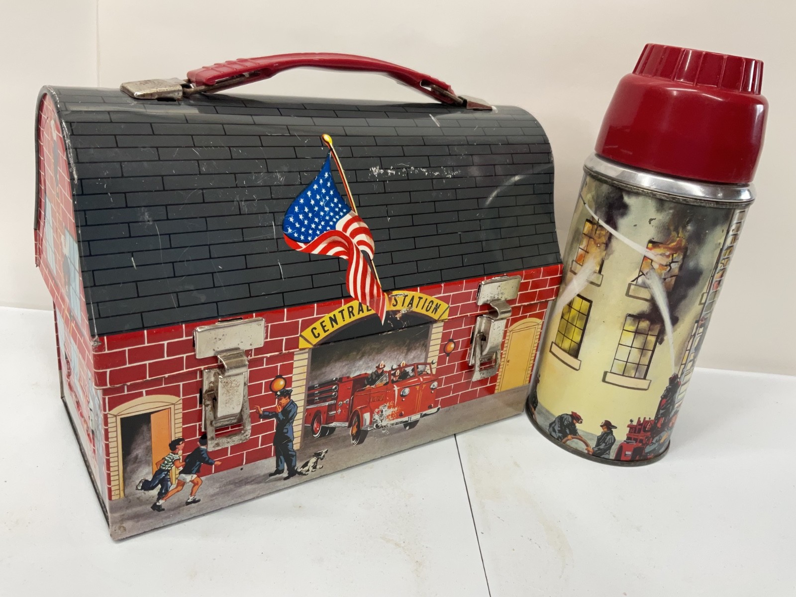 VINTAGE FIRE HOUSE LUNCHBOX AND THERMOS
