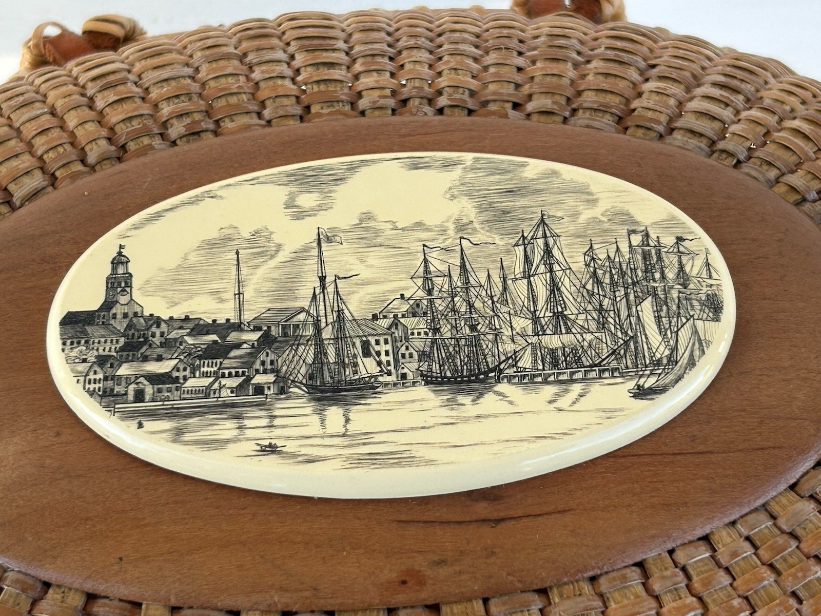 vintage nantucket basket Nautical Ship Scrimshaw Unsigned Purse Basket