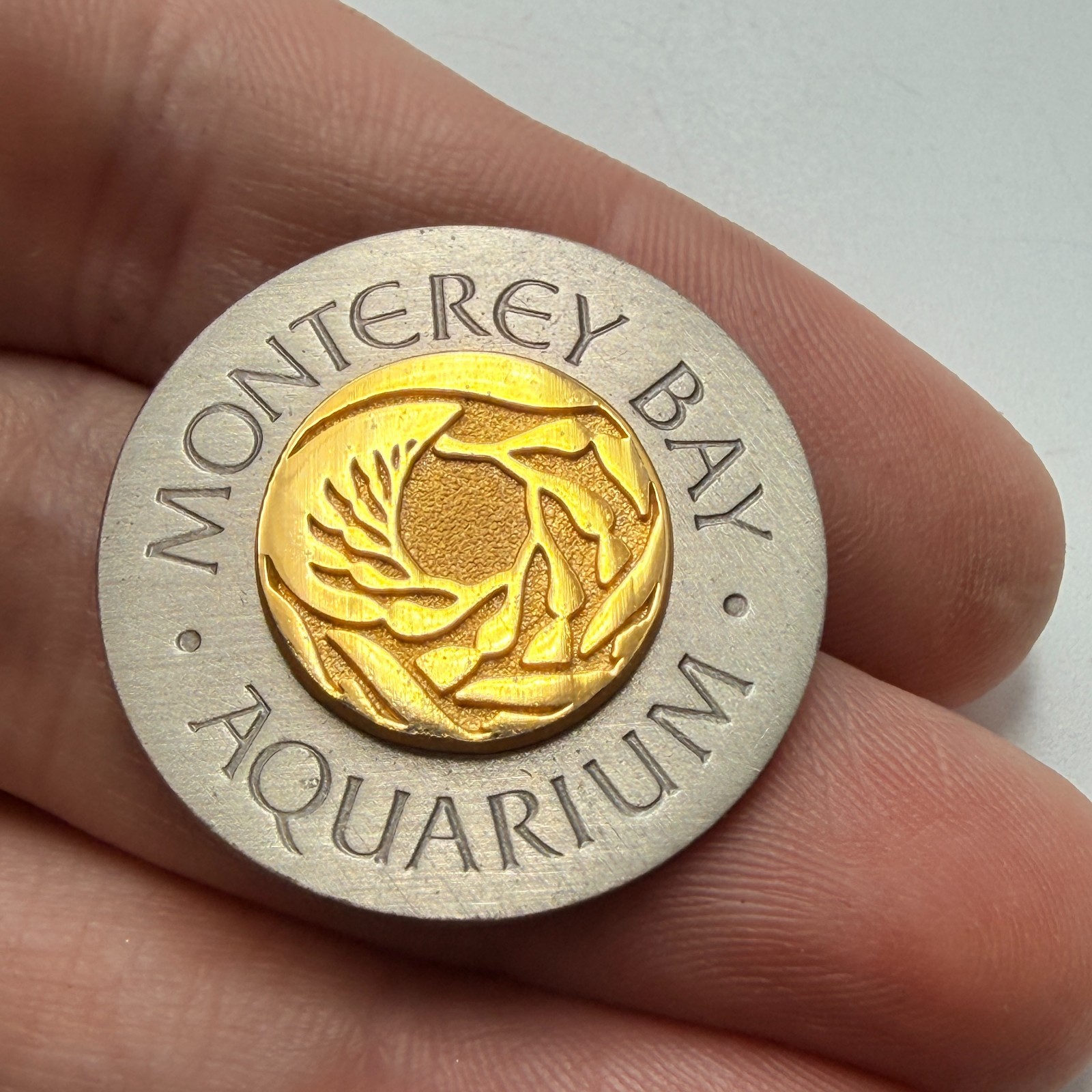 Monterey Bay Aquarium Lapel Pin Marine Life Gold Tone California Travel Vintage Monterey Bay Aquarium Lapel Pin Marine Life Gold Tone California Travel Vintage