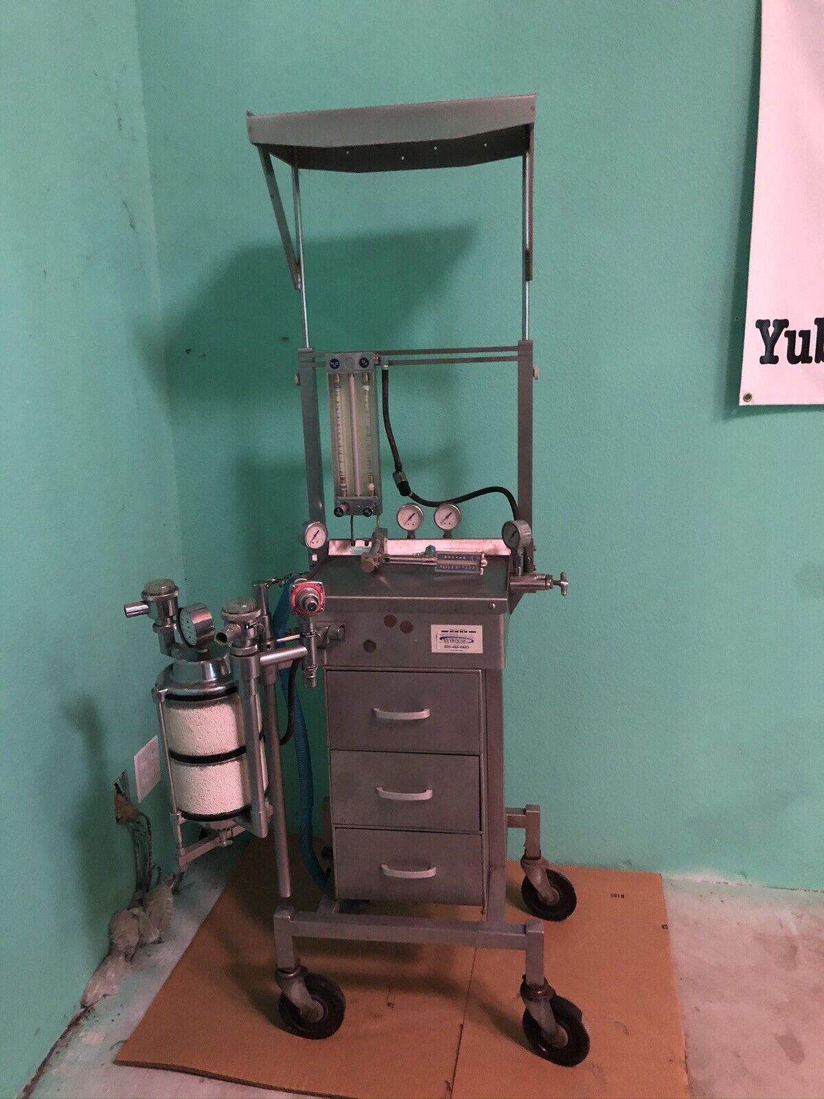 Anesthesia Machine - Veterinary Hospital Equipment