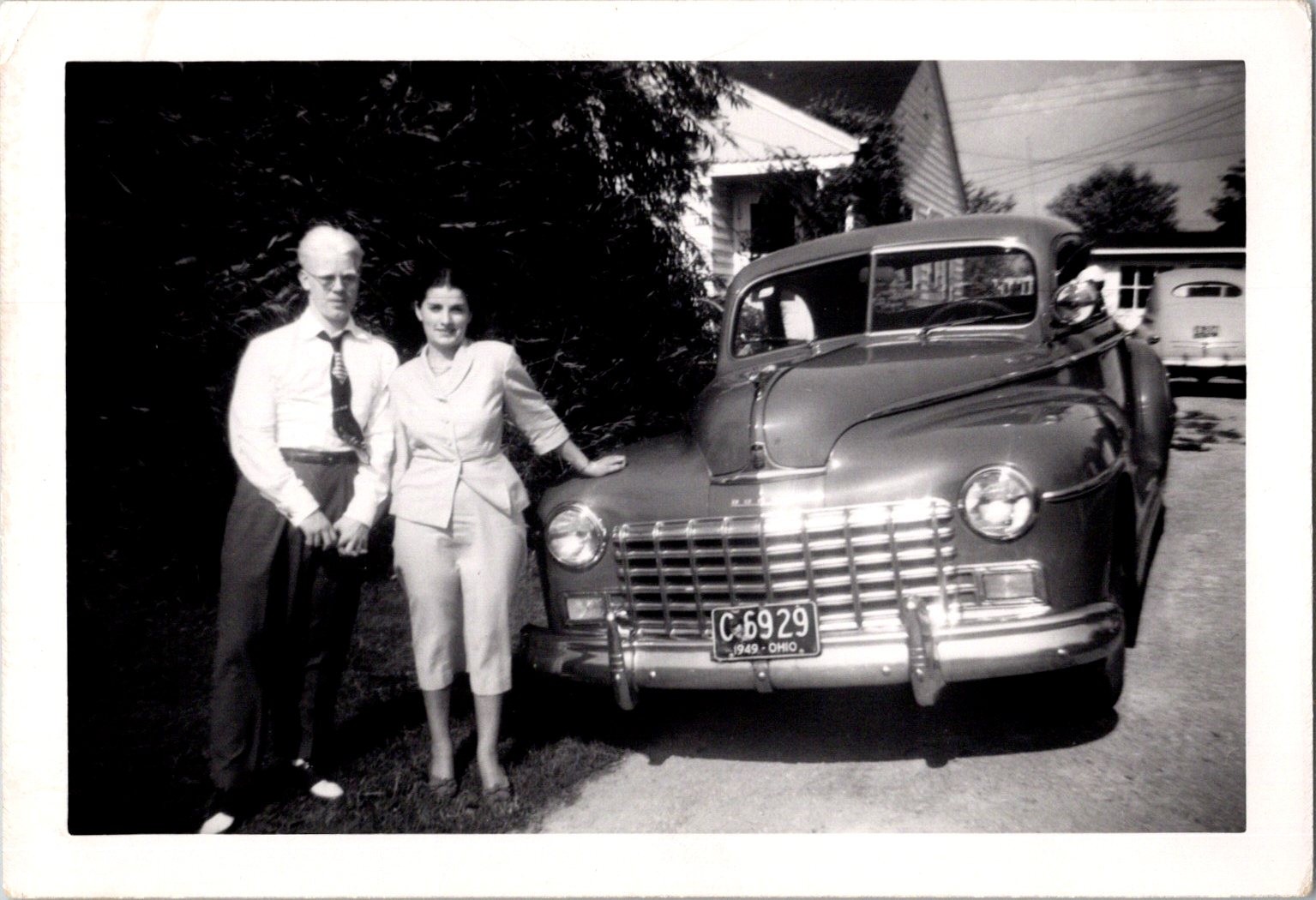 Woman & Albino Man Albinism 1949 Old Dodge Car 3.5x5 B&W Snapshot Photo