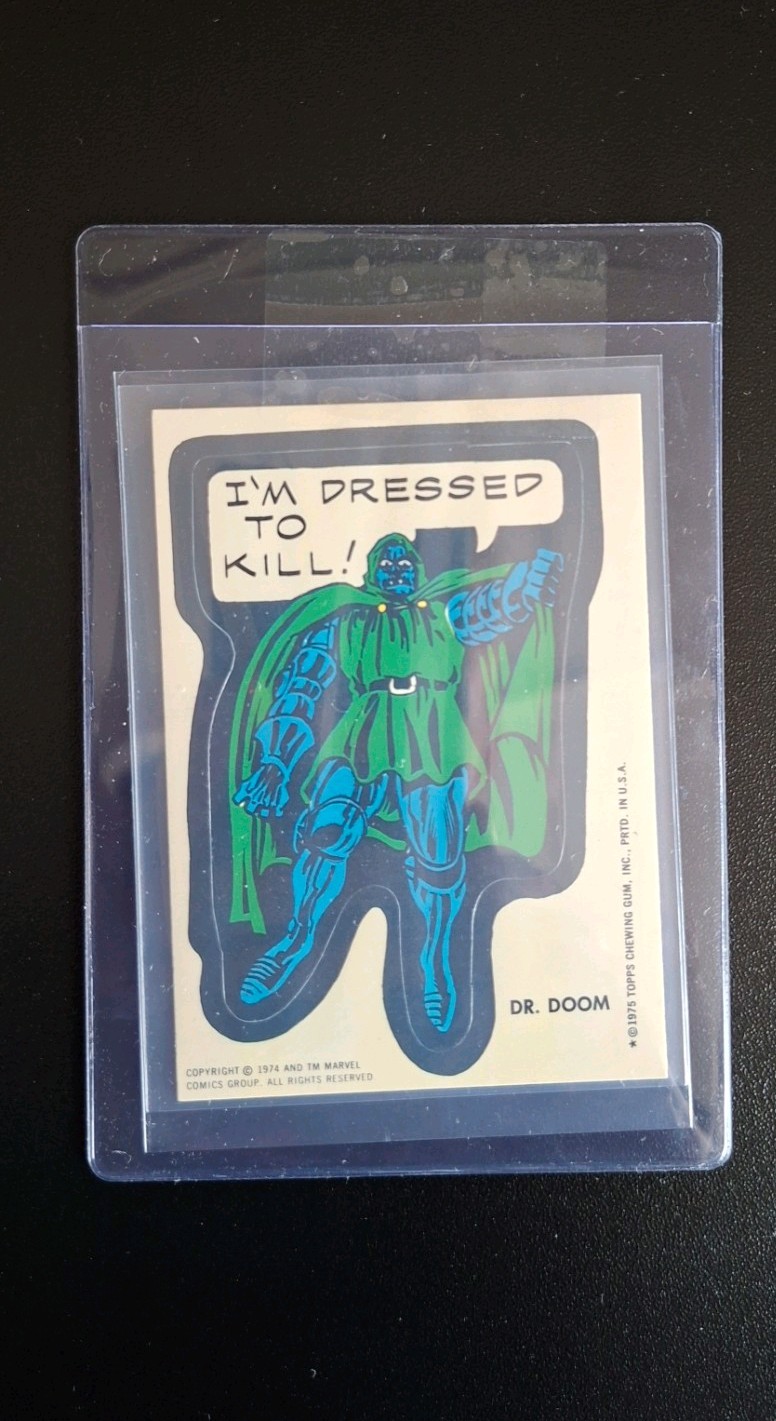 1975 Topps Marvel Comic Book Super Heroes Sticker Dr Doom First Topps card EX 1975 Topps Marvel Comic Book Super Heroes Sticker Dr Doom First Topps card EX