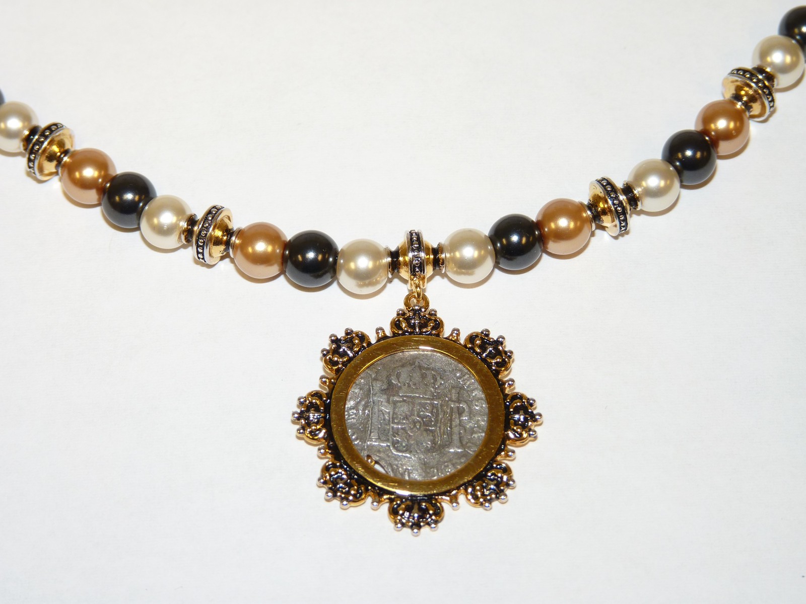 FRANKLIN MINT El Cazador Beaded Necklace with Pearls & Half-Real Coin Pendant FRANKLIN MINT El Cazador Beaded Necklace with Pearls & Half-Real Coin Pendant