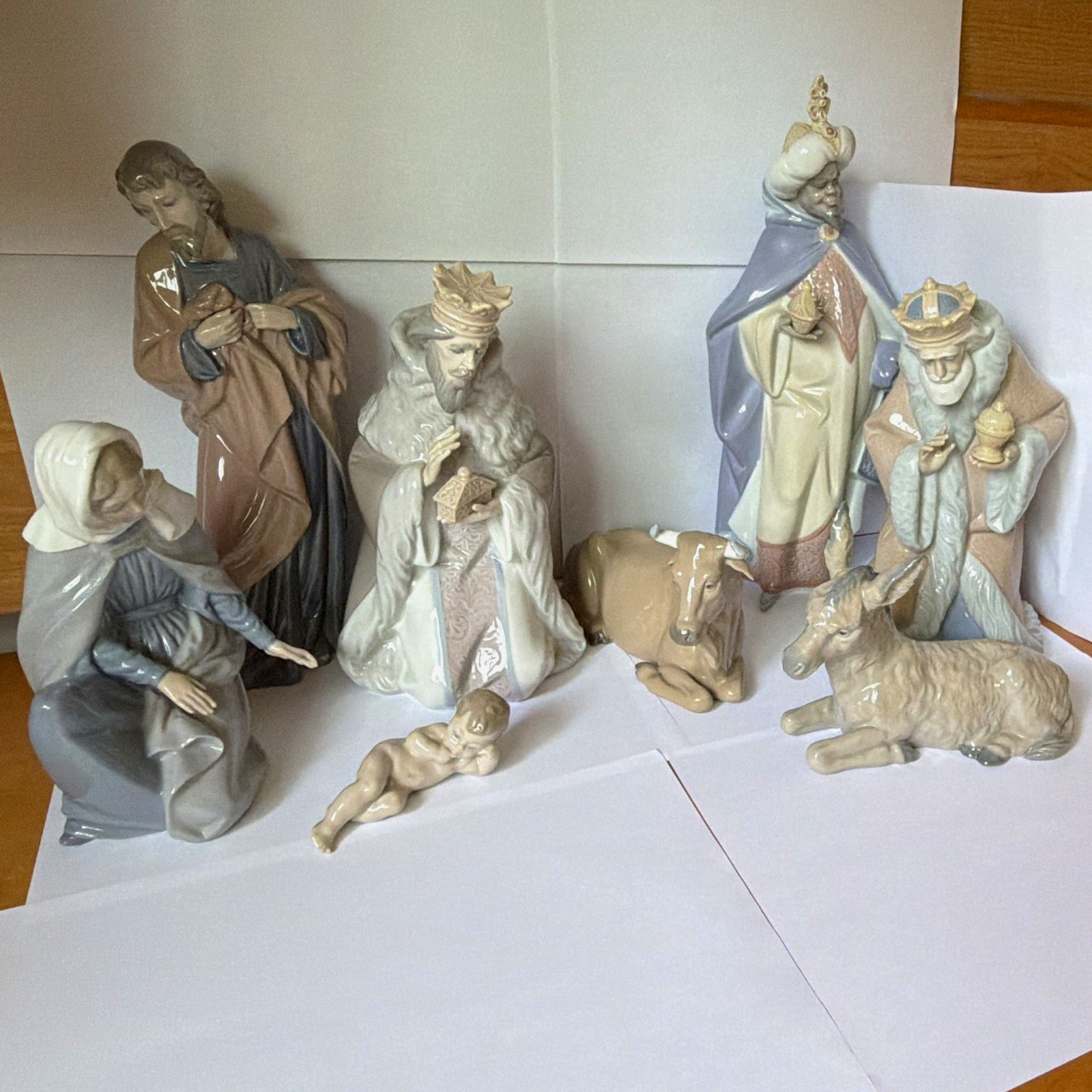 Lladro 8-Piece Christmas Nativity Set Mary Joseph Baby Jesus 3 Wise Men Lladro 8-Piece Christmas Nativity Set Mary Joseph Baby Jesus 3 Wise Men