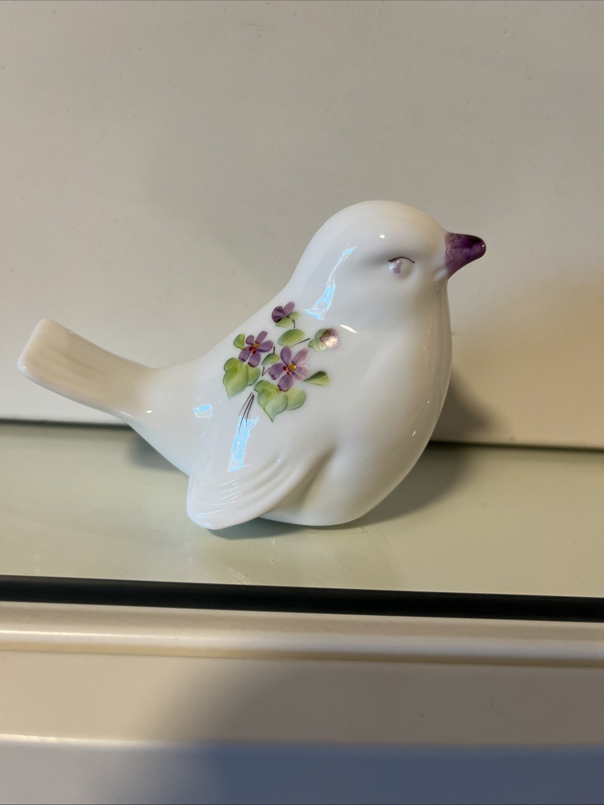 Fenton Milk Glass Songbird Hand Painted, Signed, Stamped. Fenton Milk Glass Songbird Hand Painted, Signed, Stamped.