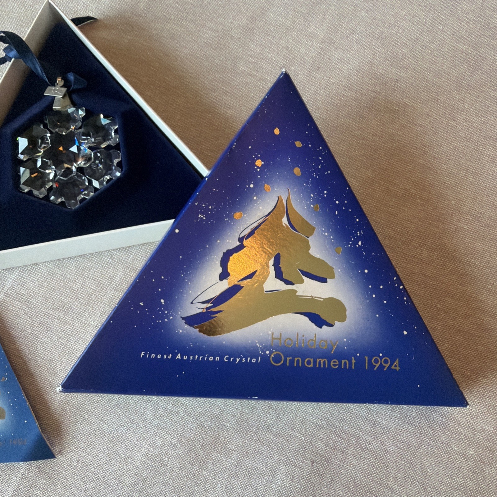 1994 Finest Australian Crystal Holiday Ornament By D. S. Swarovski MIB