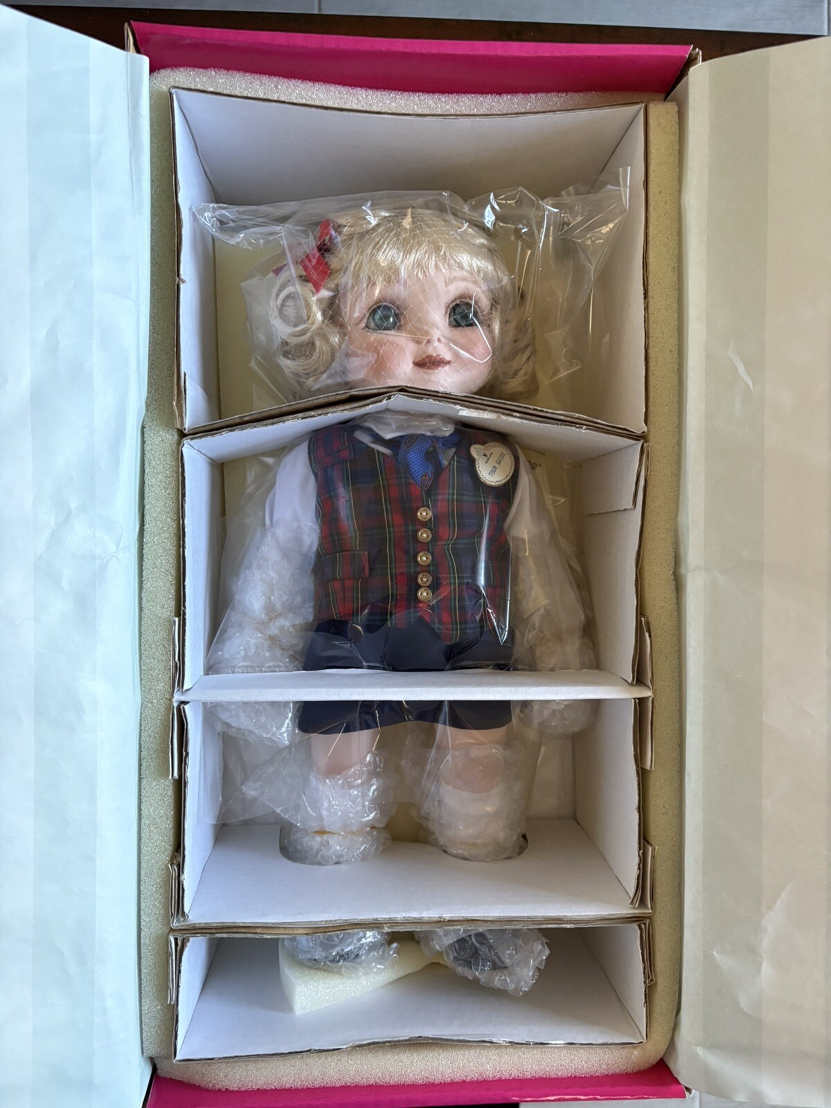 Marie Osmond Magic Kingdom Tour Guide Adora Belle Doll NRFB Rare Marie Osmond Magic Kingdom Tour Guide Adora Belle Doll NRFB Rare