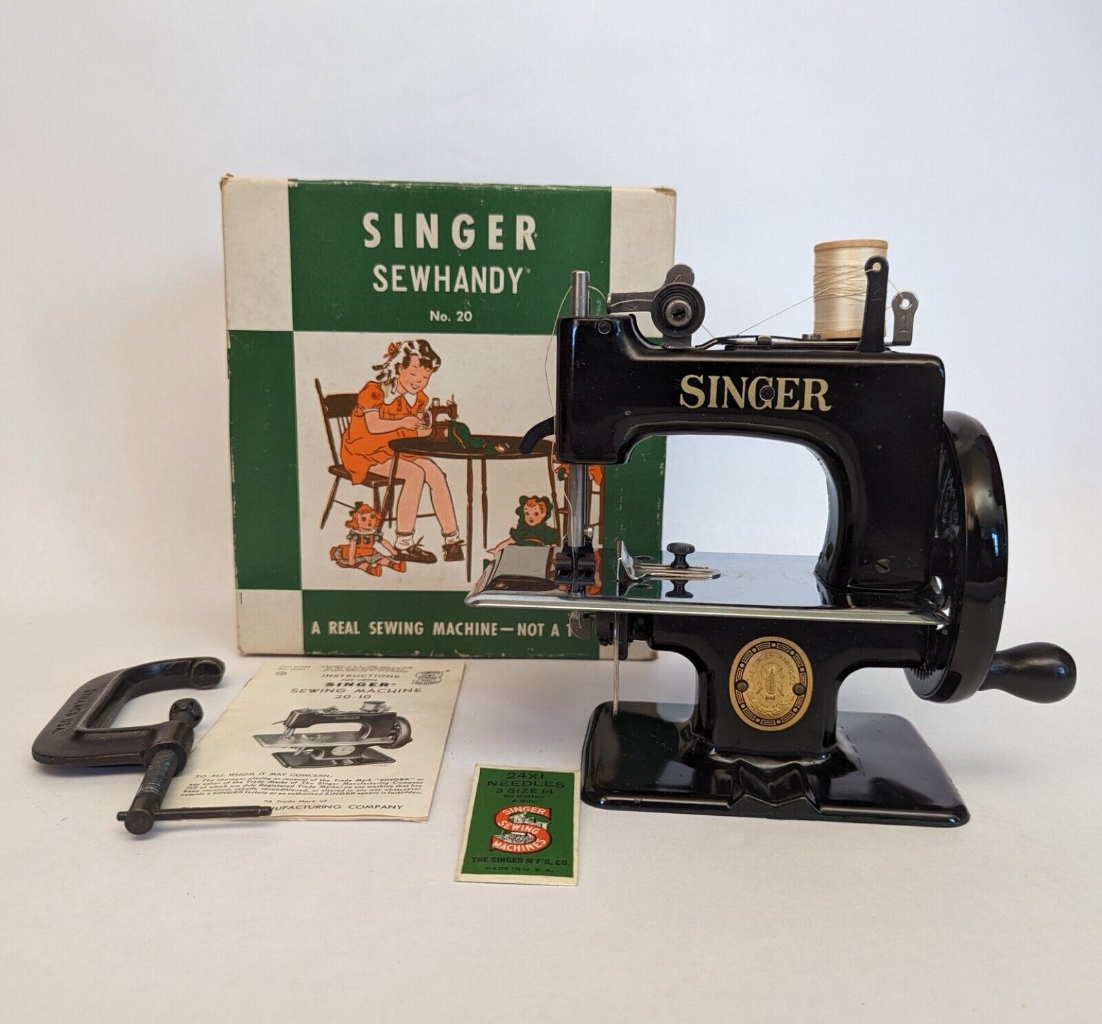 Vintage Singer Sewhandy Model 20 Sewing Machine With Orig. Box & Accessories