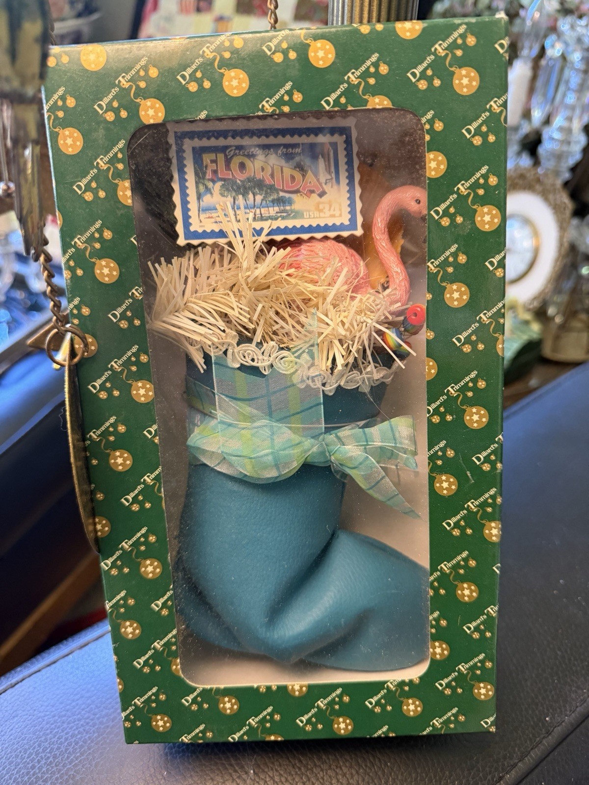 VTG Dillard\'s Trimmings Florida-themed pink flamingo Christmas ornament W/box