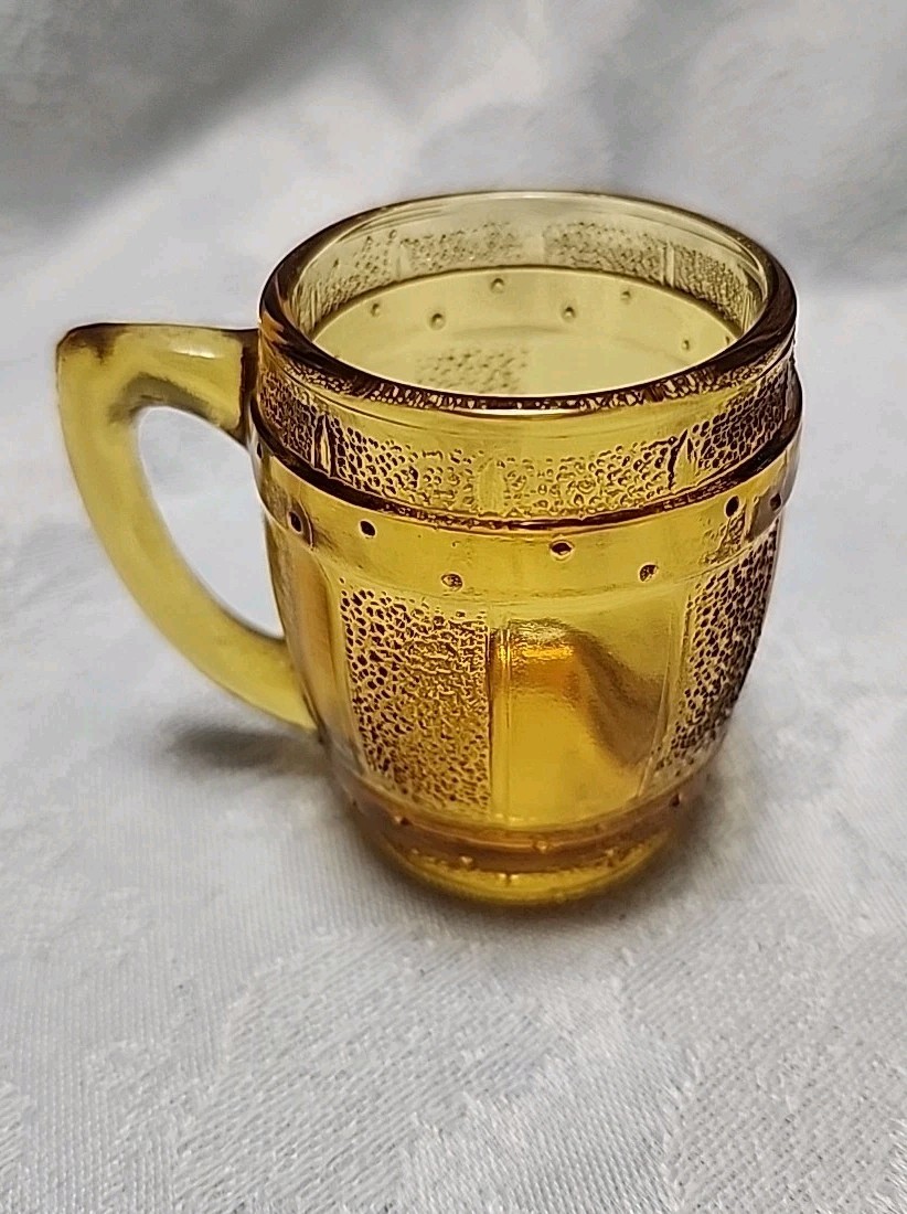 Vintage 1950\'s Amber Whiskey Barrel Shape  Shot Glass /Tooth Pick- 2-1/2\