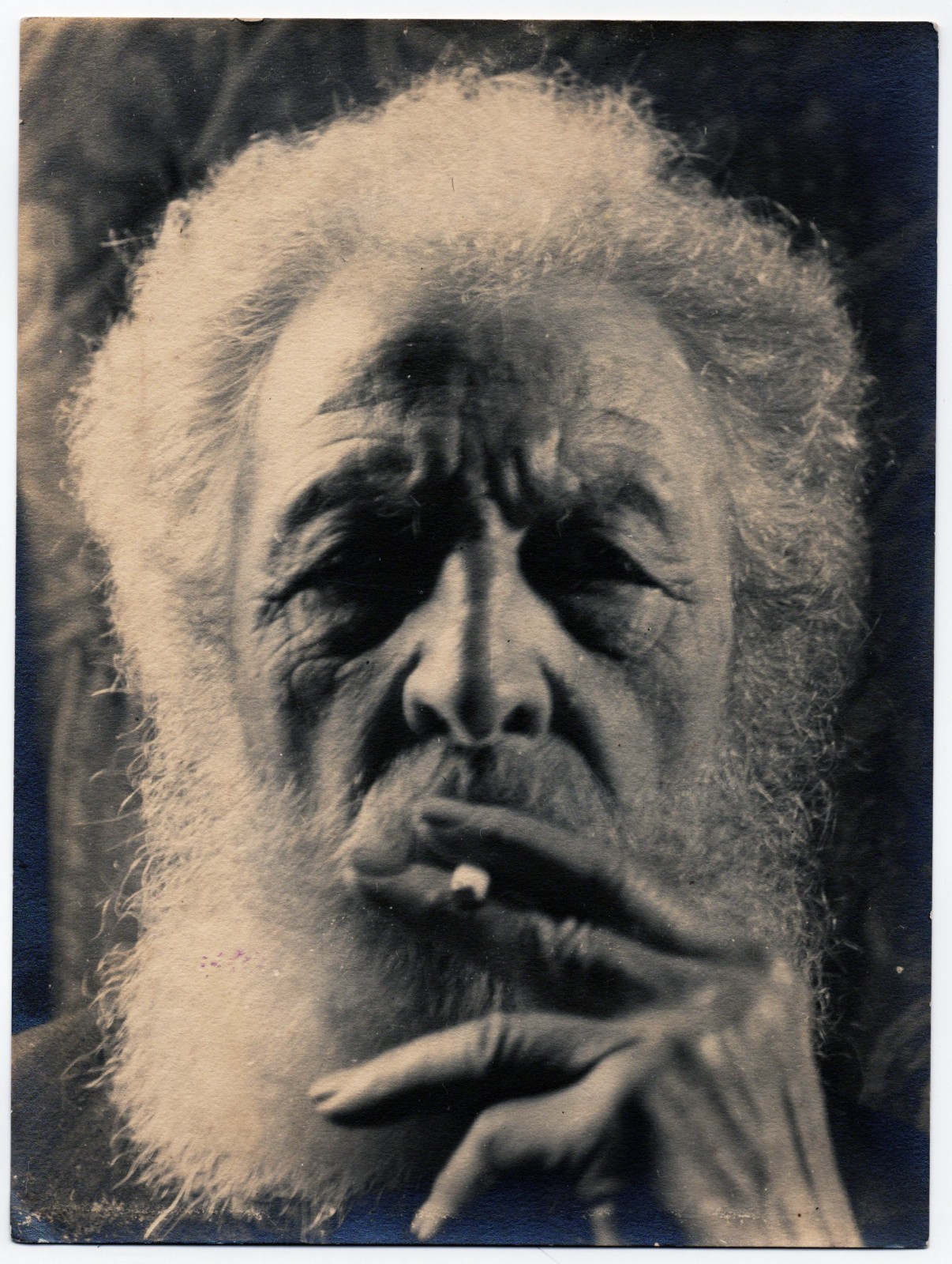 VINTAGE DRAMATIC PORTRAIT ELDERLY MAN WITH CIGARETTE : LARGE 7X9 PHOTO