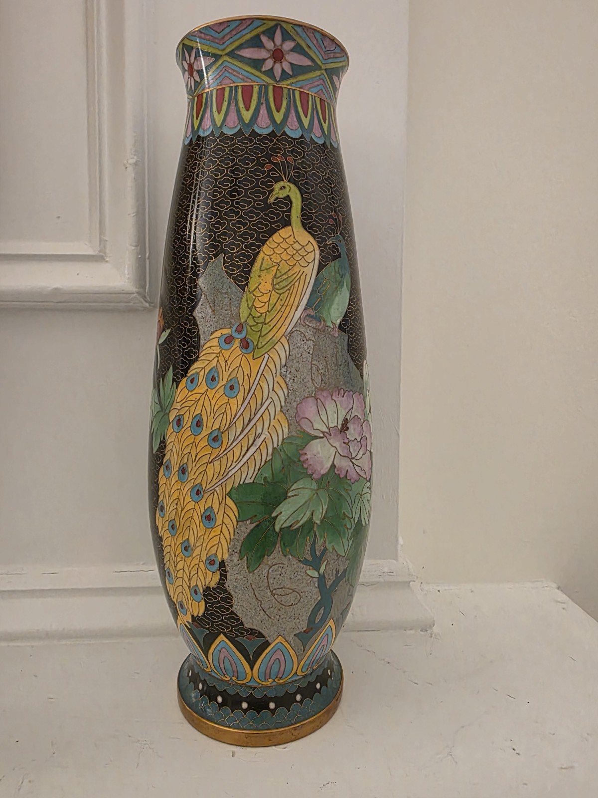 Mid 20th Century Oriental Asian Cloisonné Vase 1  3/4 Lb Beautiful Artwork 