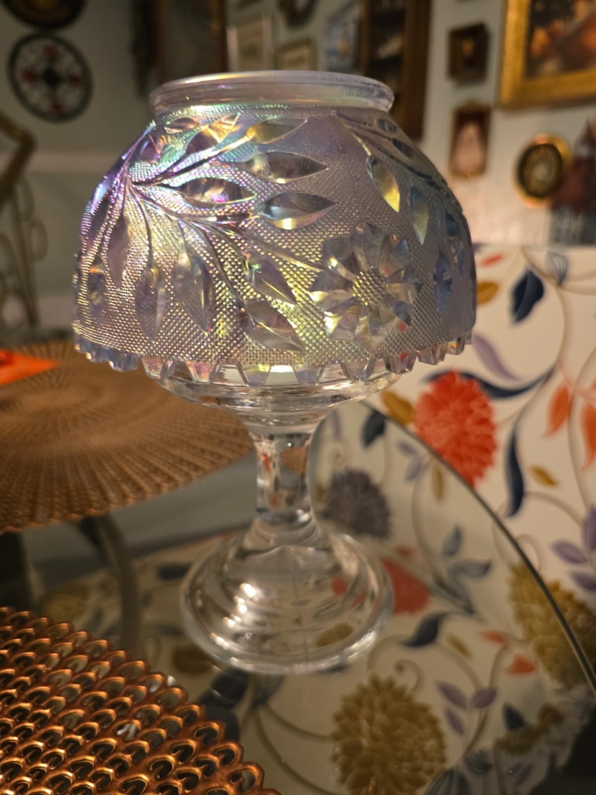 BEAUTIFUL WESTMORELAND PURPLE FAIRY LAMP  FIREBALL WILDFLOWER & LACE PATTERN RR