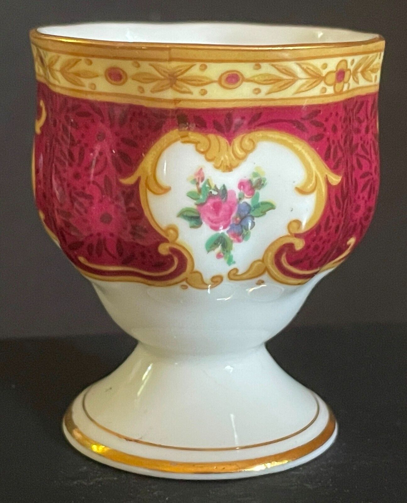 Antique/Vintage Royal Albert Bone China Eggcup Egg Cup Lady Hamilton