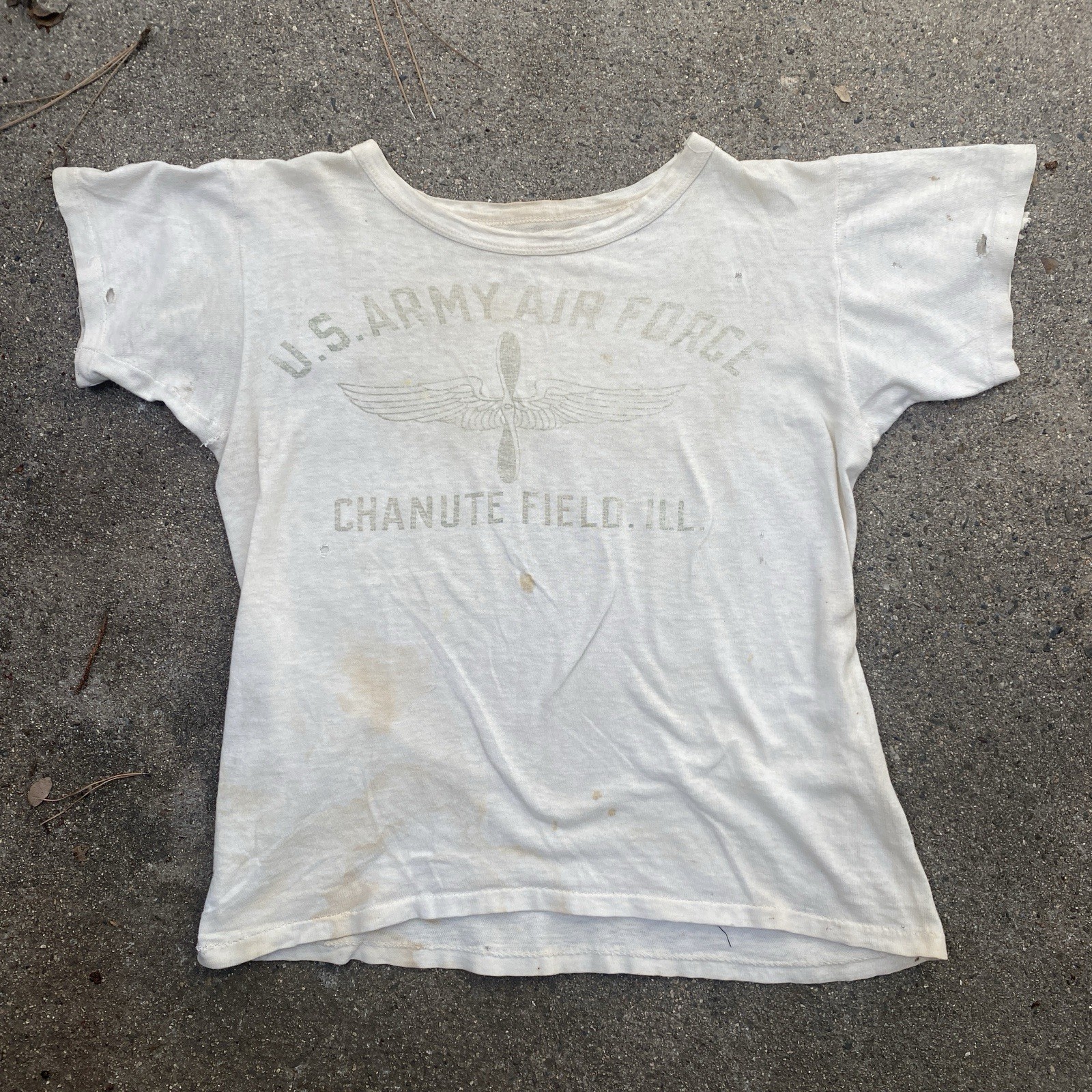 Vintage 40s WW2 Tee Shirt USAAF Chanute Field Small Army Air Force Distressed