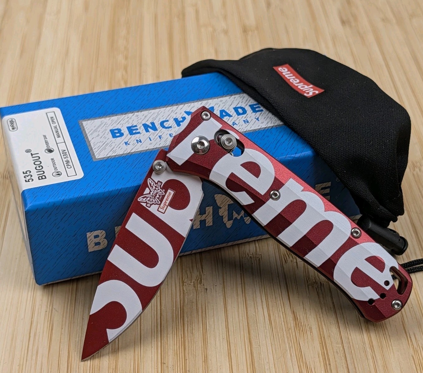 Benchmade 535 SUPREME BUGOUT Red & White Folding Pocket Knife w/ Belt Clip, NEW Benchmade 535 SUPREME BUGOUT Red & White Folding Pocket Knife w/ Belt Clip, NEW