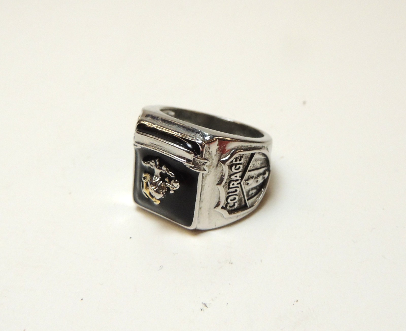 Vtg Marine Corps Emblem Logo Honor Courage Men\'s Signet Ring Anchor Globe Sz 9
