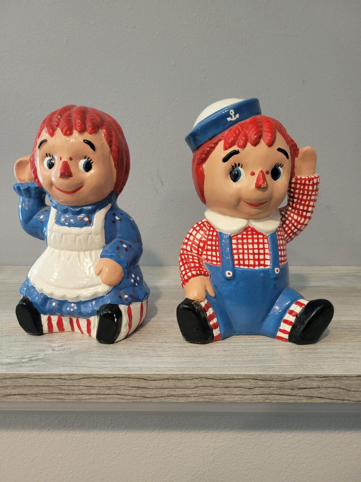 VINTAGE 1970s RAGGEDY ANNE & ANDY CERAMIC BANKS. GOOD CONDITION. 6.5 Inches Tall