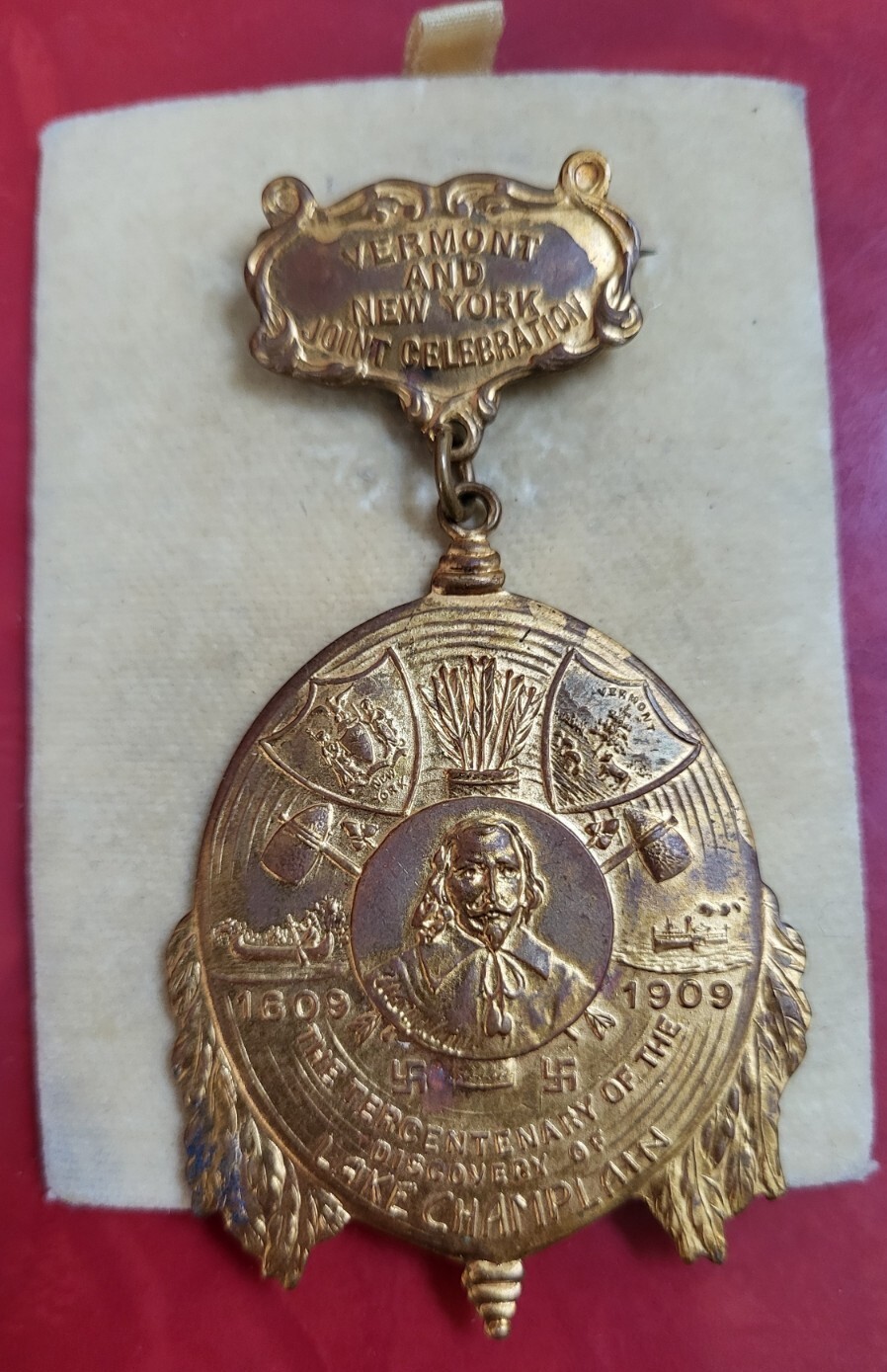 1909 THE TERCENTENARY OF LAKE CHAMPLAIN NEW YORK & VERMONT COMPLETE Pin / Medal