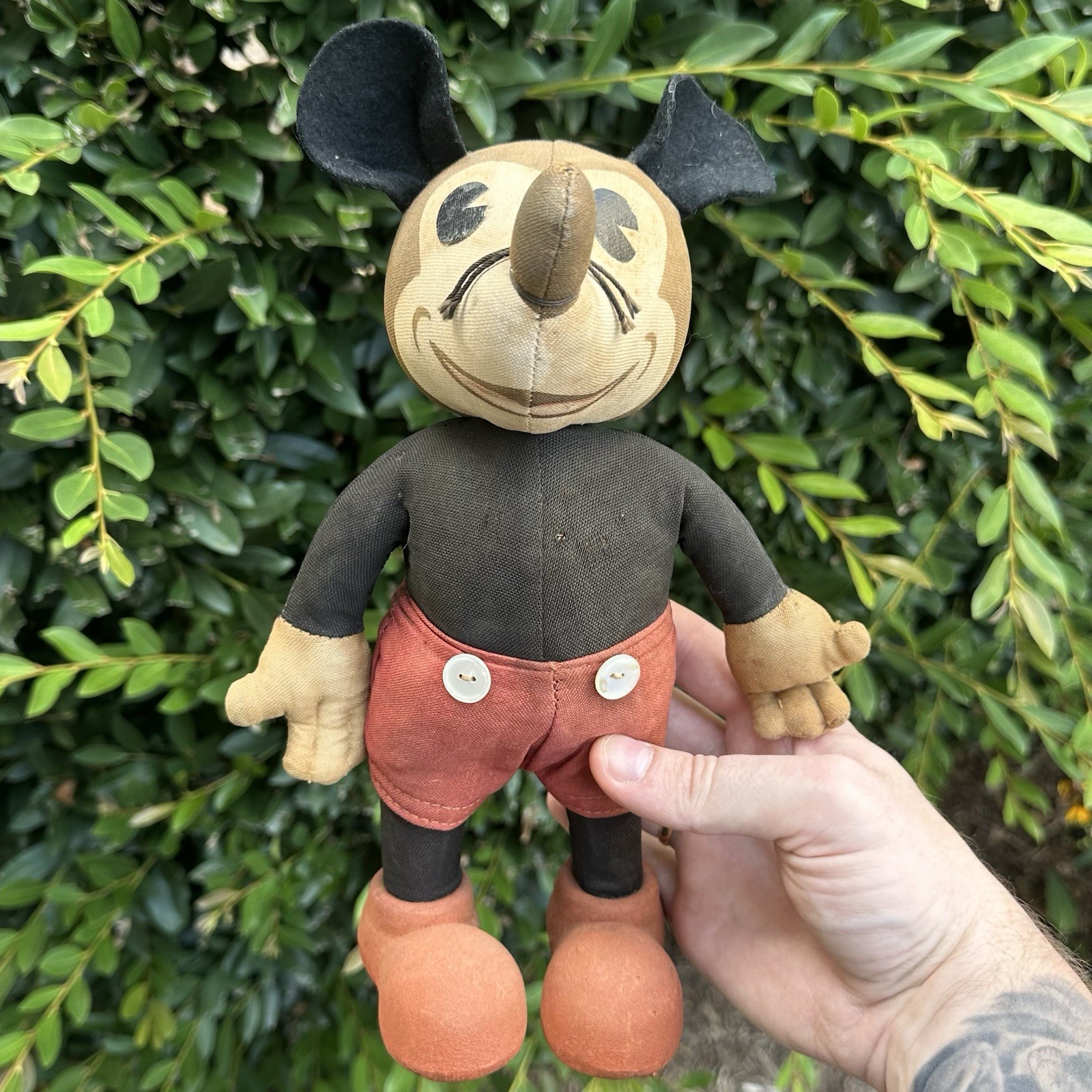 ORIGINAL 1930's Knickerbocker Mickey Mouse Cloth Doll - Composite Shoes - Rare