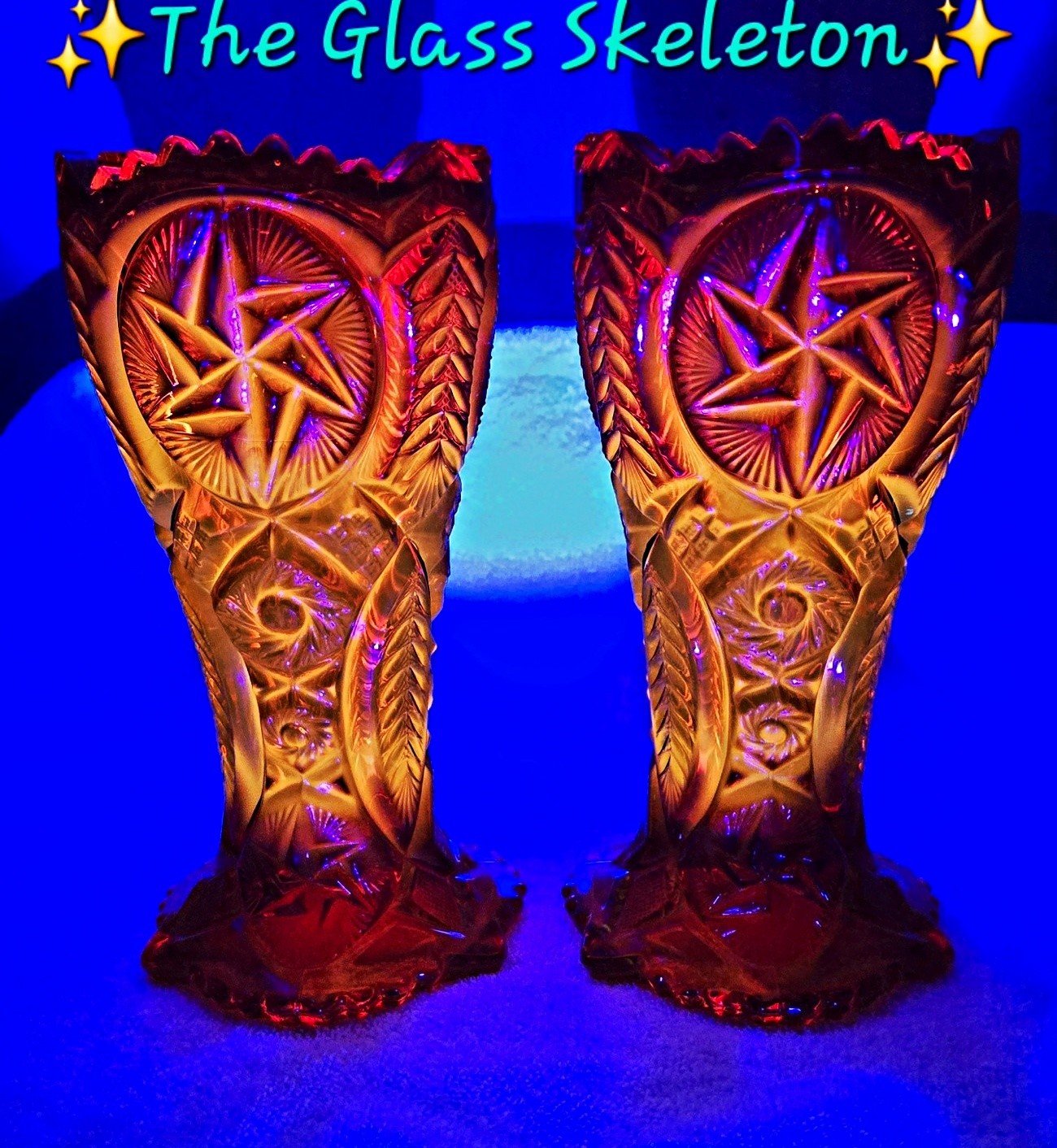Vtg Pair L.E. Smith Amberina Glass Nortec Vases 9” Ohio Star UV Cadmium Glow
