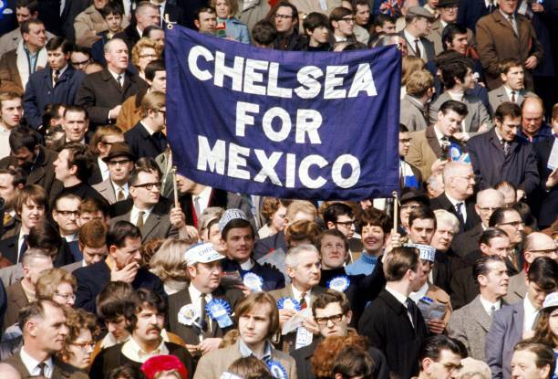 Chelsea Fans With A Humorous Banner 1970 Football Club Old Photo Chelsea Fans With A Humorous Banner 1970 Football Club Old Photo