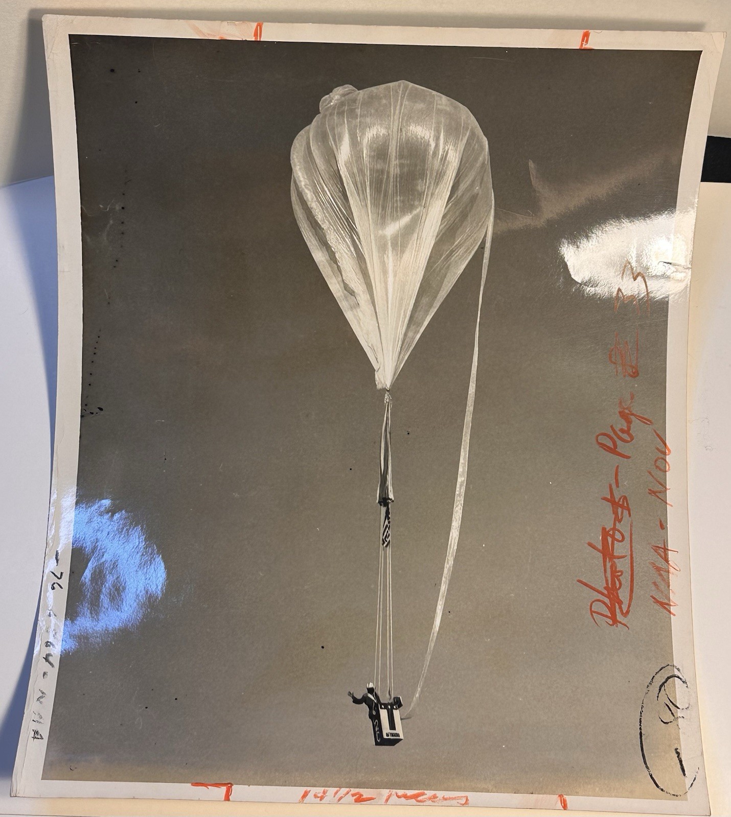 Don Piccard Golden Bear Balloon 1961 Press Photo Stratosphere Flight Record 8x10