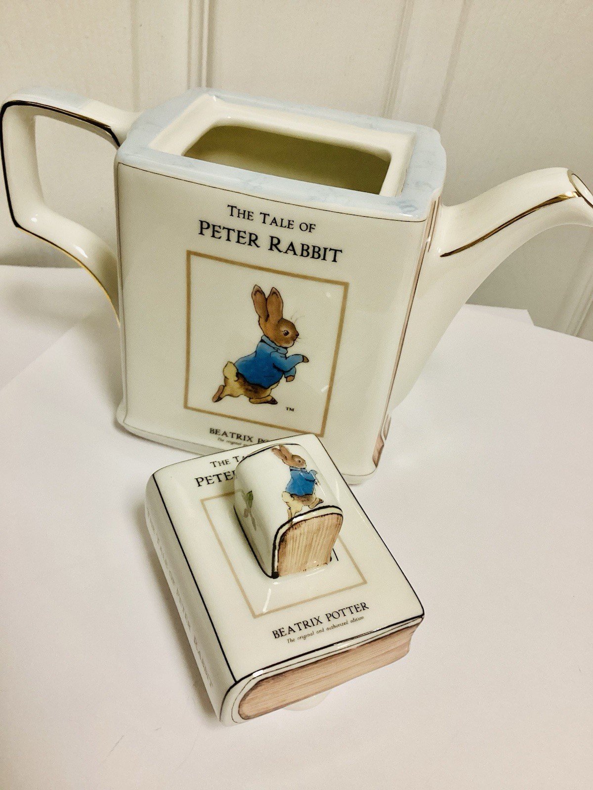 James Sadler The Tale of Peter Rabbit Beatrix Potter Library Teapot Excellent 💛