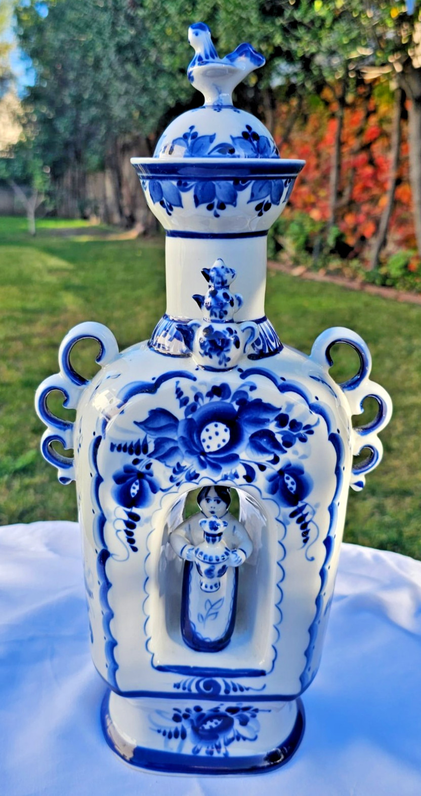 Gzhel Russian Porcelain \