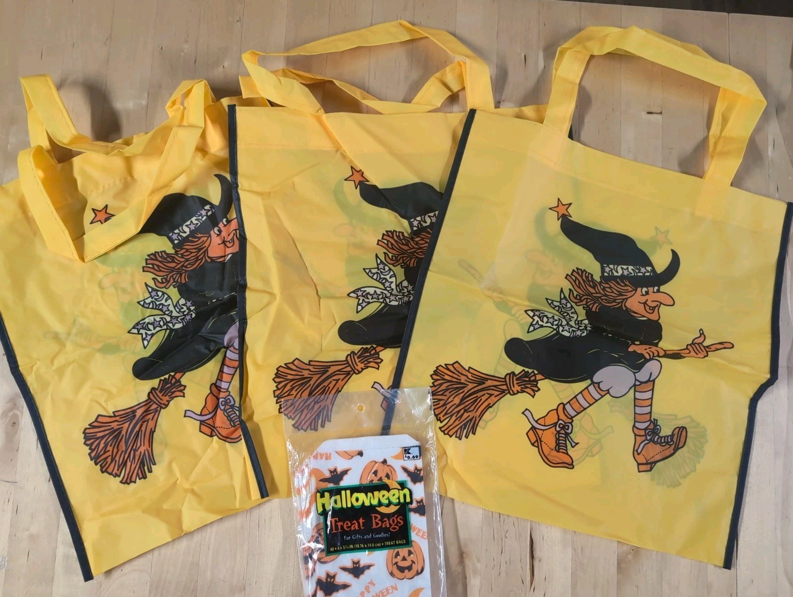 3 Vtg. 80\'s Halloween Bags PLUS 1 NOS Treat Bags (40 Count) Trick or Treat