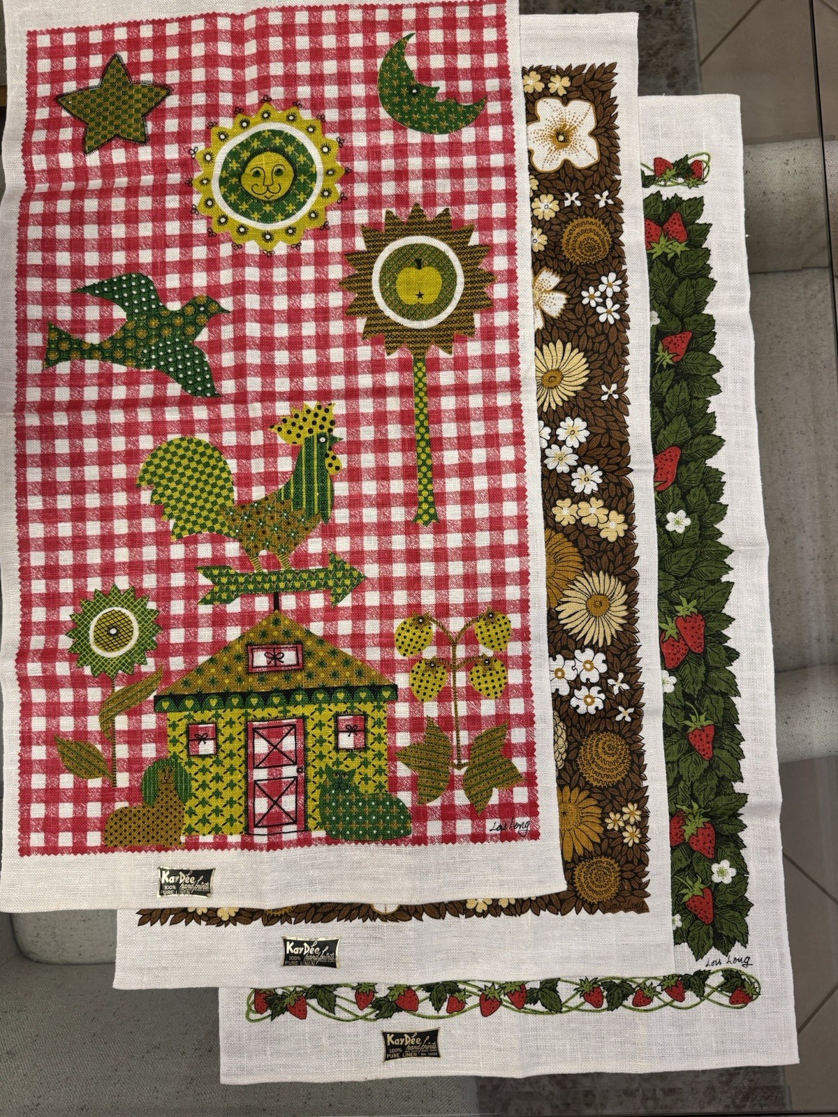 Vintage Lois Long Three Lot Linen Tea Towels Strawberry, Flowers, Country Vintage Lois Long Three Lot Linen Tea Towels Strawberry, Flowers, Country