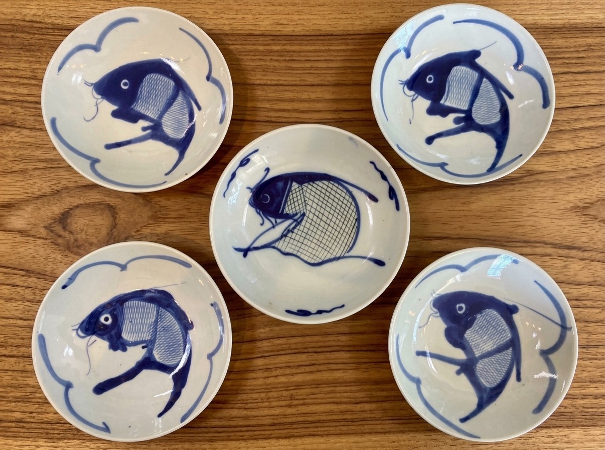 Set of 5 Vintage Blue & White Chinese Export Koi Fish Bowls (4 x 6.5\
