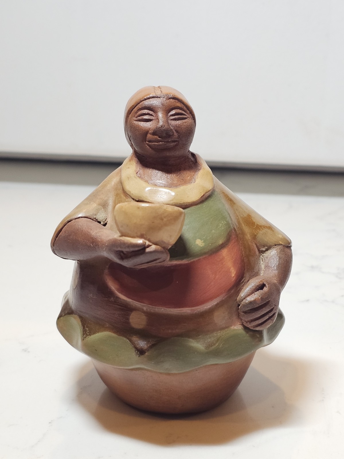 Vintage Chulucanas pottery Sculpture from Peru Signed By Artist 