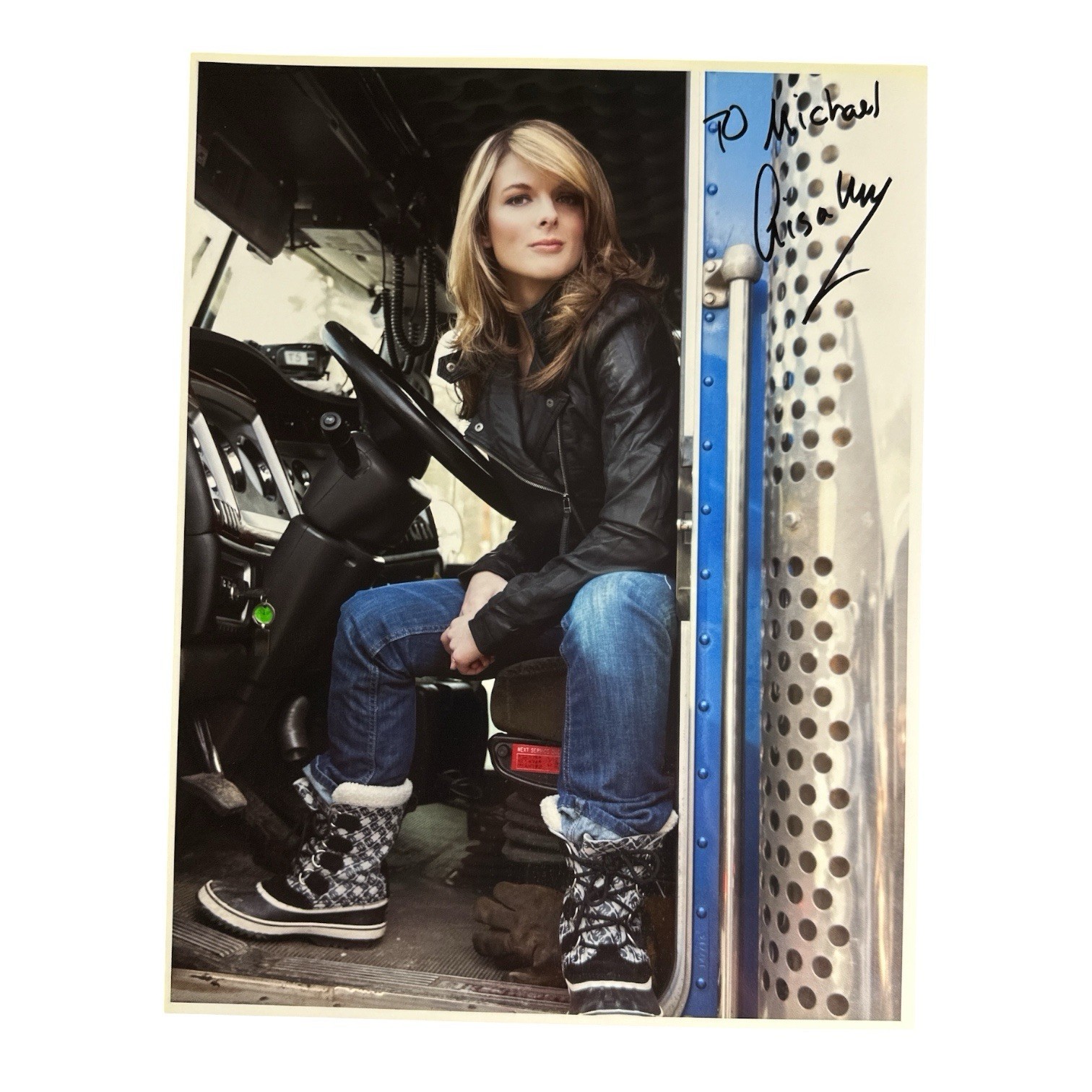 Lisa Kelly Signed Autograph 8.5x11 Photo ICE ROAD TRUCKERS History Channel RARE Lisa Kelly Signed Autograph 8.5x11 Photo ICE ROAD TRUCKERS History Channel RARE