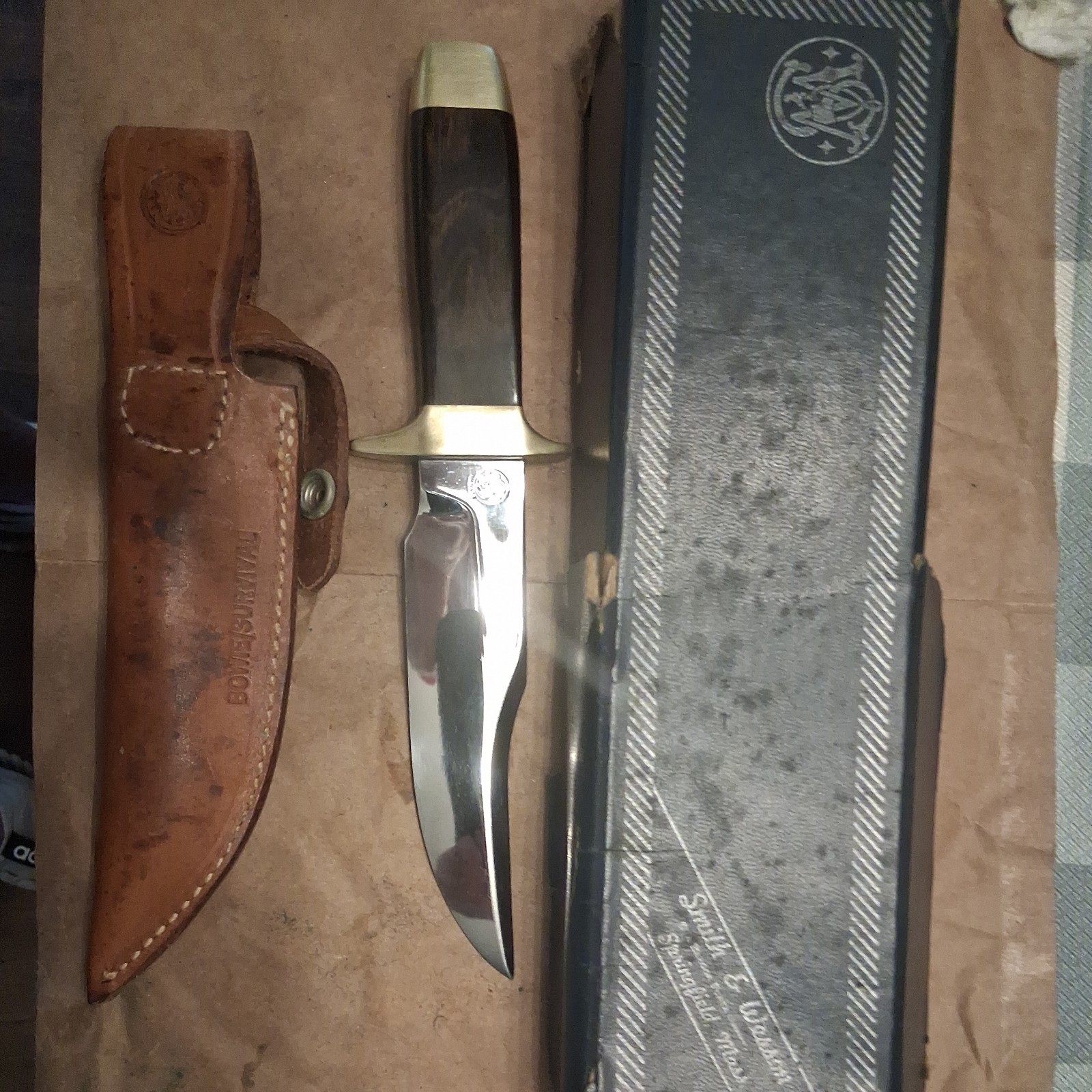 NEW Smith&Wesson Bowie Knife w/sheath and box. Limited- #21161 