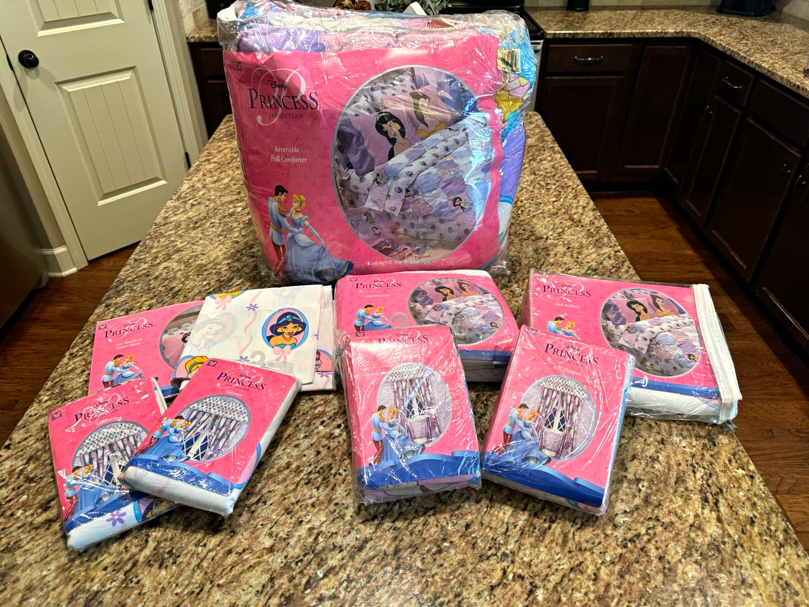 Vintage 1999 Disney Princess Full Bedding Set Comforter Sheets Curtains NOS Vintage 1999 Disney Princess Full Bedding Set Comforter Sheets Curtains NOS