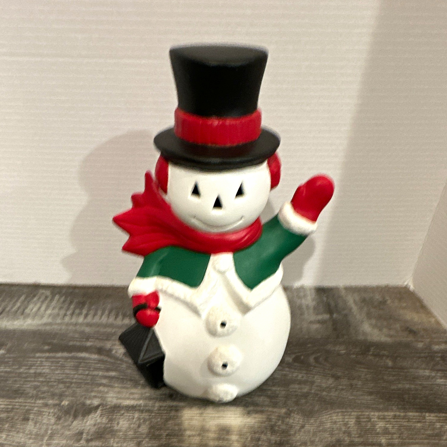 VTG Hand Painted Ceramic & Porcelain Snowman Christmas Figurine Top Hat Lantern