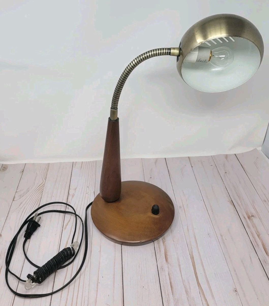 Rare Vintage Mid Century Modern Retro Ajustable Brown Table Desk Lamp Works 