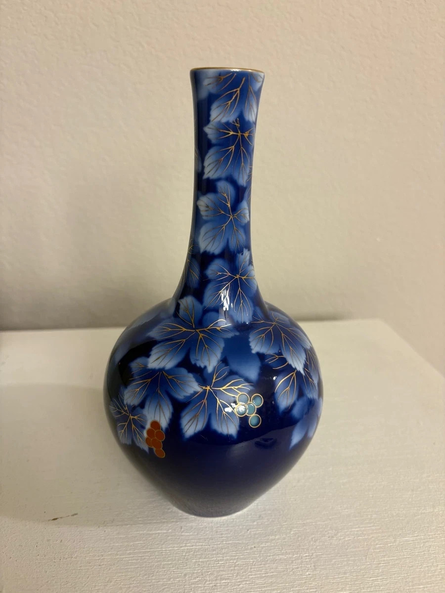 Antique Blue and Gold Cobalt Flower with grapes Fukagawa Seiji vase