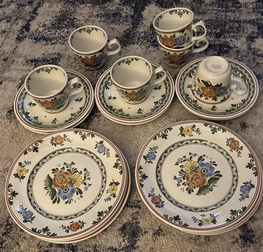 Villeroy & Boch Alt Amsterdam 18 Pc Set - 6 Cup, 6 Saucers & 6 Floral Plates
