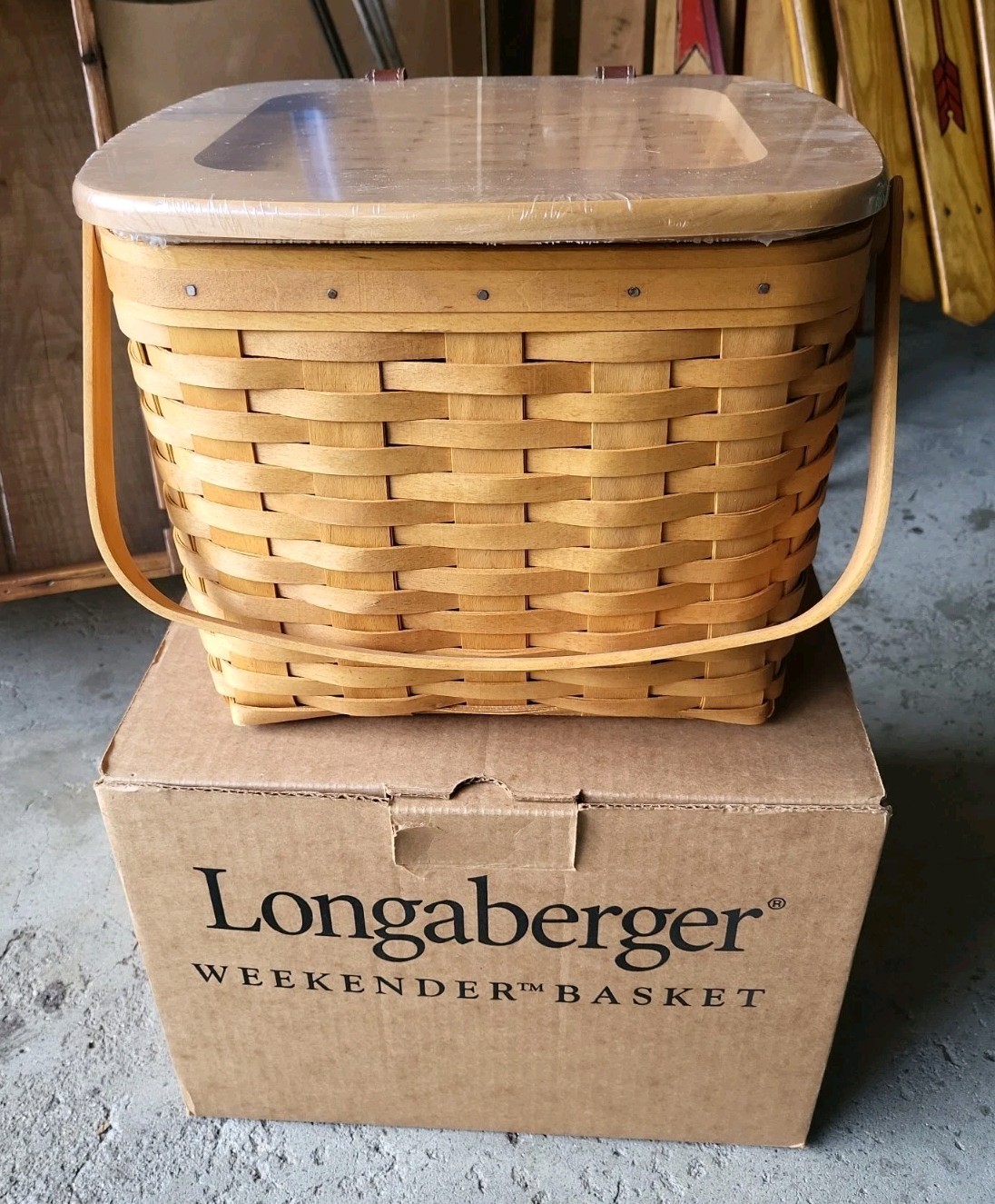 Longaberger 2001 Classic Hostess Weekender Basket Original Box Two Protectors