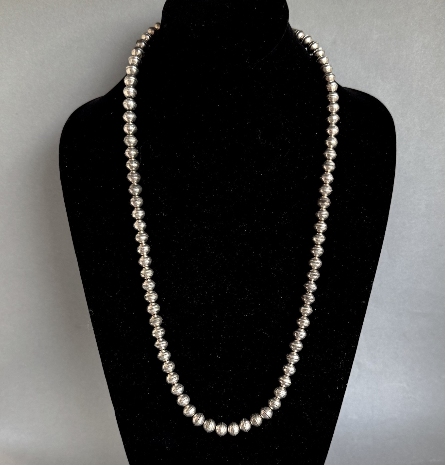 Navajo Sterling Silver Bench Press Bead Necklace  26\