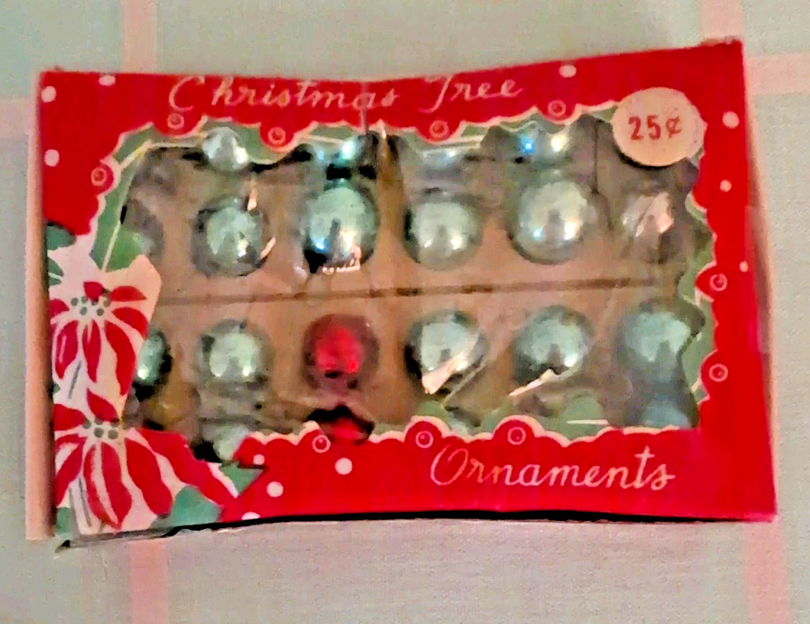 Vintage 24 Mini Christmas Glass Ornaments 15 mm Multicolor Japan Original Box🎄 Vintage 24 Mini Christmas Glass Ornaments 15 mm Multicolor Japan Original Box🎄
