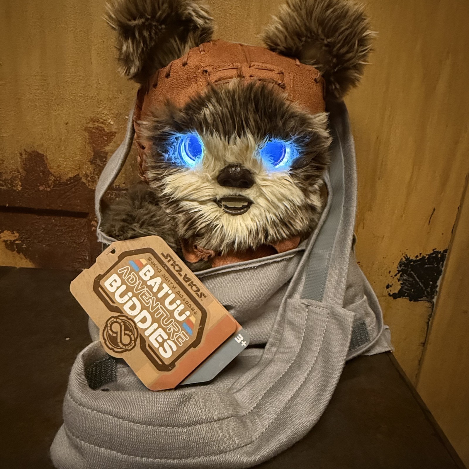 Star Wars Galaxy's Edge EWOK Batuu Adventure Buddy Interactive w/ Bag In Hand