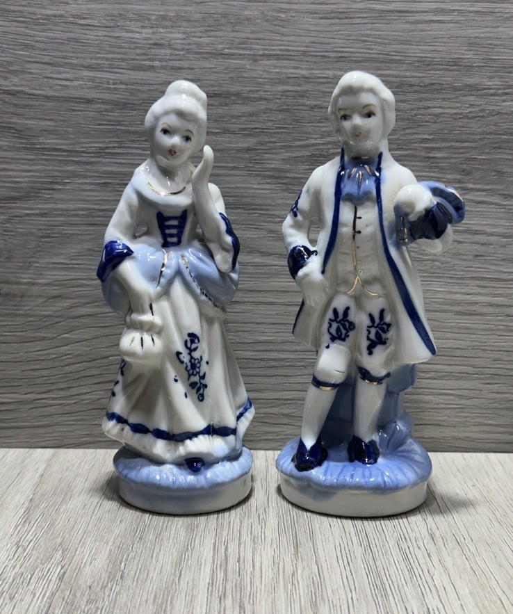 Vintage Colonial Couple White & Blue  Ceramic Figurines With Gold Accents